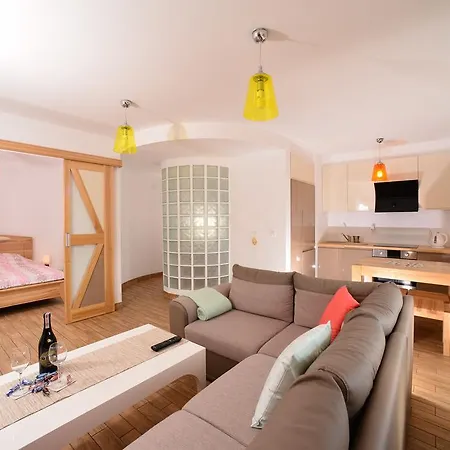 Apartment 2 *